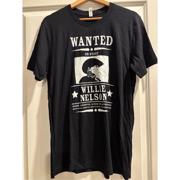 Willie Nelson Wanted T-shirt size Medium - Picture 1 of 2